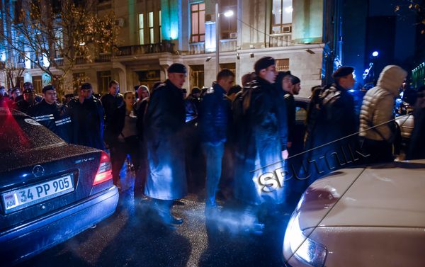 Акция протеста в Ереване в память об Артуре Саркисяне - Sputnik Армения