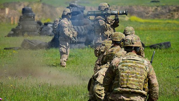 Полевые стрельбы в рамках учений Достойный партнер - Sputnik Армения