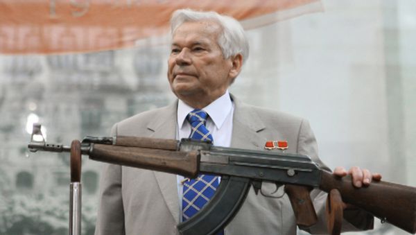 Спутник_Авторитетный оружейник Михаил Калашников. Архивные кадры - Sputnik Армения