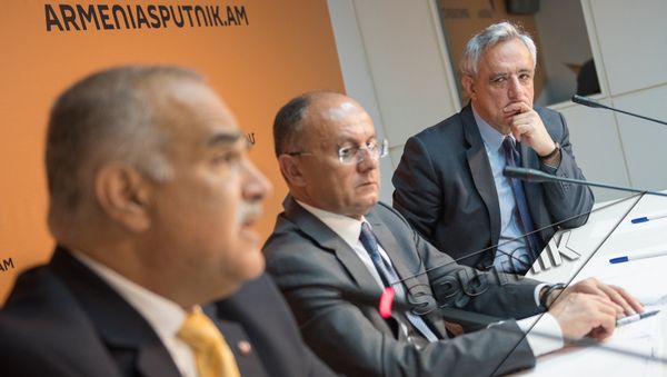 Раффи Ованнисян, Сейран Оганян и Вардан Осканян - Sputnik Армения