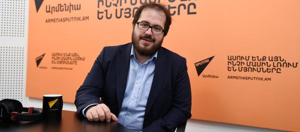 Василий Кузнецов в гостях у радио Sputnik Армения - Sputnik Արմենիա