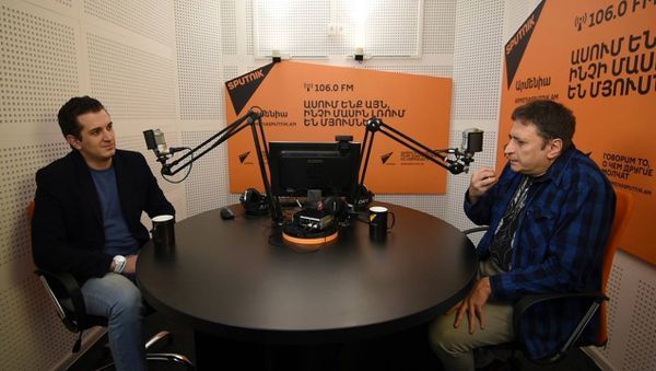 Sputnik Արմենիայի ԱրտԲոքս հաղորդաշարի հյուրն է գրող, թատերագիր Վահրամ Սահակյանը - Sputnik Արմենիա