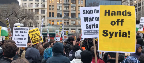 СПУТНИК_Акции протеста в США против ракетного удара по авиабазе в Сирии - Sputnik Армения