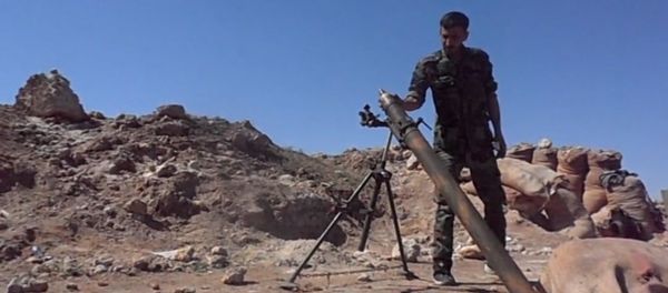 СПУТНИК_Сирийские солдаты обстреляли позиции боевиков в Дейр-эз-Зоре - Sputnik Արմենիա