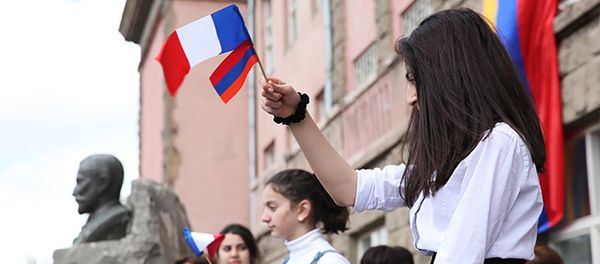 Месяц Франкофонии в армянских школах Месяц Франкофонии в армянских школах - Sputnik Армения
