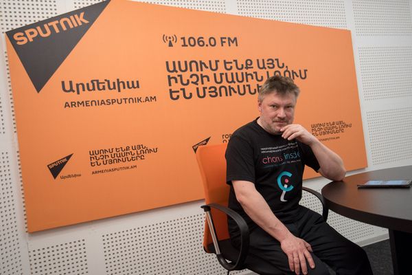 Борис Тараканов в гостях у радио Sputnik Армения - Sputnik Արմենիա