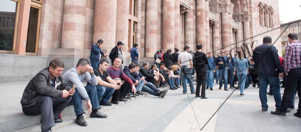 Акция протеста у здания Правительства РА - Sputnik Армения