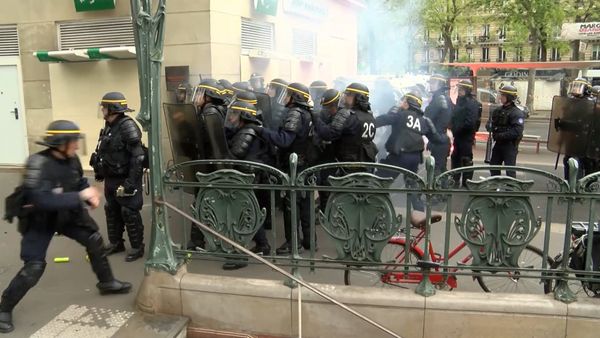 Протесты в Париже накануне выборов - Sputnik Армения