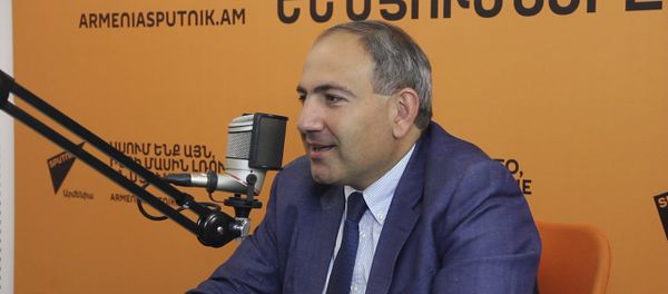 ՓԱՇԻՆՅԱՆԸ ԵՐԳՈՒՄ Է SPUTNIK ԱՐՄԵՆԻԱՅԻ ՀԱՄԱՐ - Sputnik Արմենիա