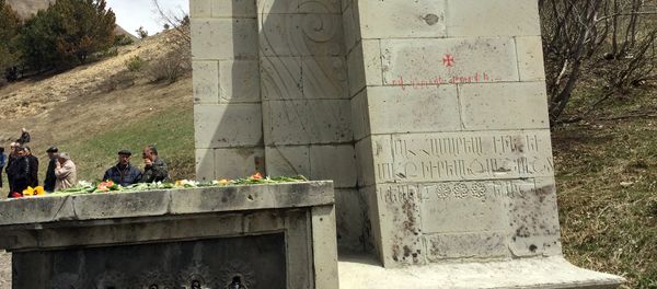 В Гюмри почтили память жертв Геноцида армян В Гюмри почтили память жертв Геноцида армян - Sputnik Армения