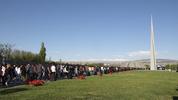 Потомки переживших Геноцид армян рассказывают семейные истории - Sputnik Армения