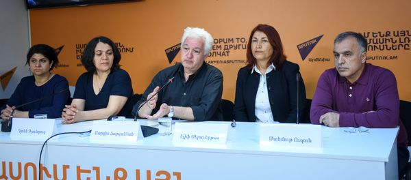 Пресс-конференция делегации граждан Турции, посвященная Геноциду армян Пресс-конференция делегации граждан Турции, посвященная Геноциду армян - Sputnik Армения