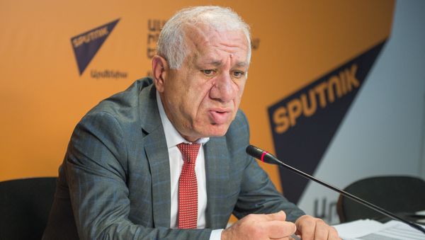 Ашот Арутюнян - Sputnik Արմենիա
