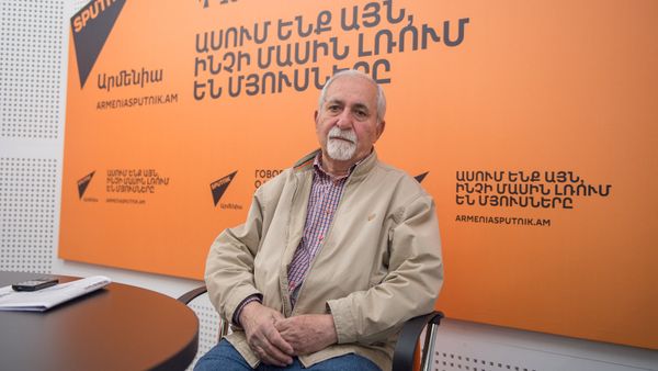 Роберт Мирзоян в гостях у радио Sputnik Армения - Sputnik Արմենիա