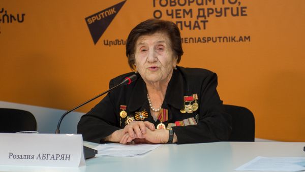 Видеомост, посвященный Дню Победы в Великой Отечественной войне. Розалия Абгарян - Sputnik Армения
