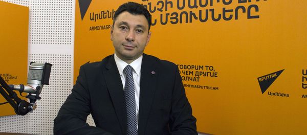 Эдуард Шармазанов в гостях у радио Sputnik Армения - Sputnik Արմենիա
