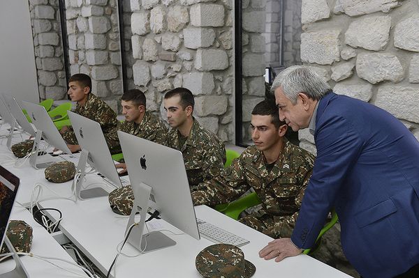 Серж Саргсян - Sputnik Արմենիա