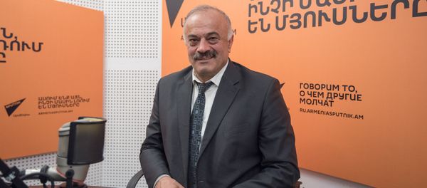 Седрак Мамулян в гостях у радио Sputnik Армения Седрак Мамулян в гостях у радио Sputnik Армения - Sputnik Армения
