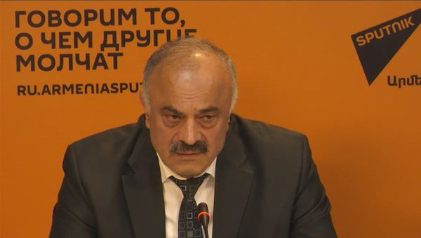 «ՀԱՅ ԽՈՀԱՐԱՐԱԿԱՆ ԱՎԱՆԴՈՒՅԹՆԵՐԻ ԶԱՐԳԱՑՄԱՆ և ՊԱՀՊԱՆՄԱՆ» ՀԿ ՆԱԽԱԳԱՀ ՍԵԴՐԱԿ ՄԱՄՈՒԼՅԱՆԻ ԱՍՈՒԼԻՍԸ՝ SPUTNIK ԱՐՄԵՆԻԱ ՄԱՄՈՒԼԻ ԿԵՆՏՐՈՆՈՒՄ - Sputnik Արմենիա