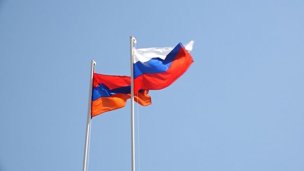 Флаги Армении и России - Sputnik Армения