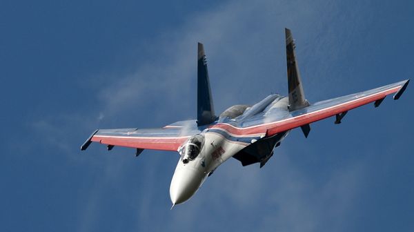 Многоцелевой истребитель Су-27 - Sputnik Армения