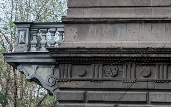 Շինարարության հիմնաքարը դրվում է 1902-ին, իսկ 1905 թվականին շենքն արդեն ամբողջությամբ կառուցված էր - Sputnik Արմենիա