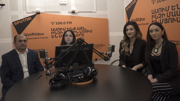 Марине Маргарян и Арпине Балян и в гостях у радио Sputnik Армения - Sputnik Армения