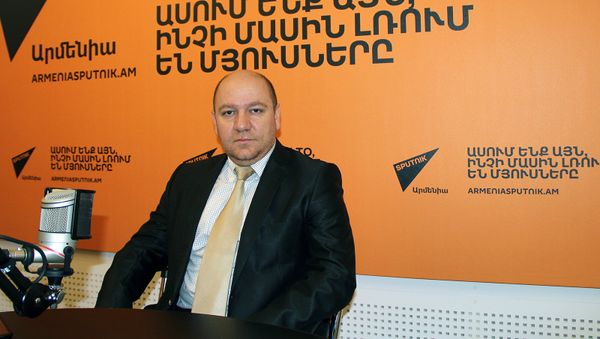Вилен Хачатрян в гостях у радио Sputnik Армения - Sputnik Արմենիա
