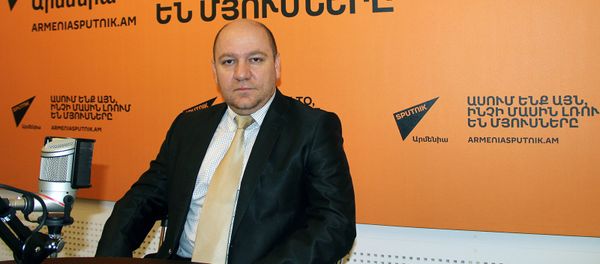 Вилен Хачатрян в гостях у радио Sputnik Армения - Sputnik Արմենիա