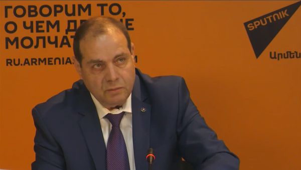 ՀՀ-ՈՒՄ ՀԱՊԿ ԻՆՍՏԻՏՈՒՏԻ ՏՆՕՐԵՆ  ՆՎԵՐ ԹՈՐՈՍՅԱՆԻ ԱՍՈՒԼԻՍԸ՝ SPUTNIK ԱՐՄԵՆԻԱ ՄԱՄՈՒԼԻ ԿԵՆՏՐՈՆՈՒՄ - Sputnik Արմենիա