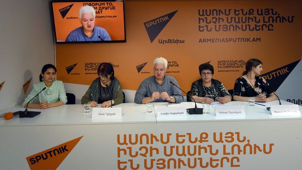 П/к инициативной группы Требуем наказать Атешяна в пресс-центре Sputnik Армения - Sputnik Армения