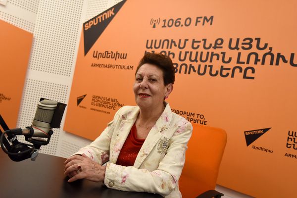 Анаит Бахшян в гостях у радио Sputnik Армения - Sputnik Армения
