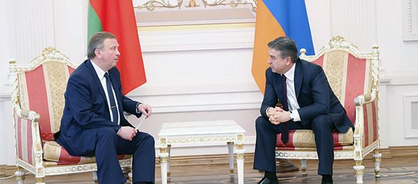Премьер-министр Армении Карен Карапетян в рамках рабочего визита в Казань провел встречу с премьер-министром Республики Беларусь Андреем Кобяковым - Sputnik Արմենիա