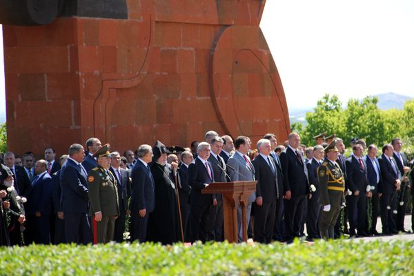 99-летие Первой Республики Армения в Сардарапате 99-летие Первой Республики Армения в Сардарапате - Sputnik Армения