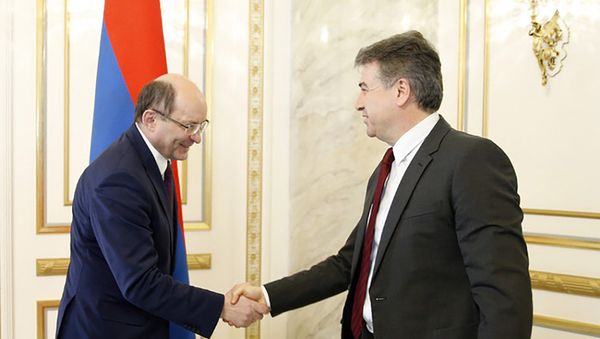 Карен Карапетян принял председателя ЮКЖД Сергея Валко - Sputnik Արմենիա