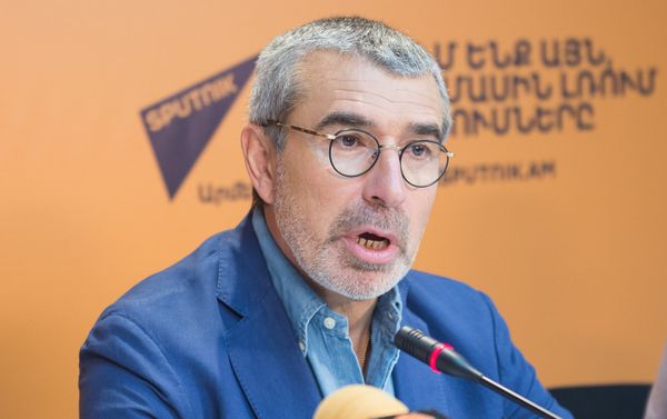 П/к известного российского музыканта, бизнесмена и мецената, лидера группы D'Black Blues Orchestra Владимира Аветисяна - Sputnik Армения