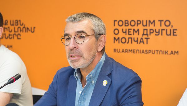 П/к известного российского музыканта, бизнесмена и мецената, лидера группы D'Black Blues Orchestra Владимира Аветисяна - Sputnik Армения