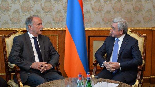 Президент Серж Саргсян сегодня принял Президента крупнейшего культурного учреждения Германии - Гёте-Института Клауса-Дитера Лехмана - Sputnik Արմենիա