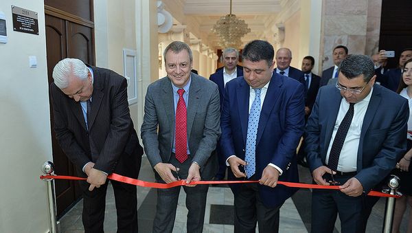 Серж Саргсян посетил Национальный политехнический университет Армении, где присутствовал на торжественной церемонии открытия Центра превосходства - Sputnik Армения