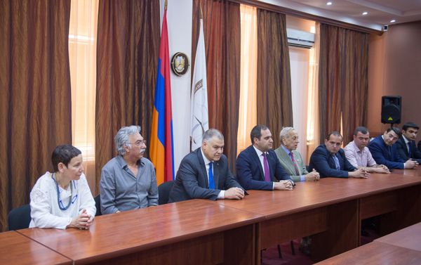 Открытие новой тенически оснащенной рабочей комнаты в Палате  пдвокатов Армении - Sputnik Армения