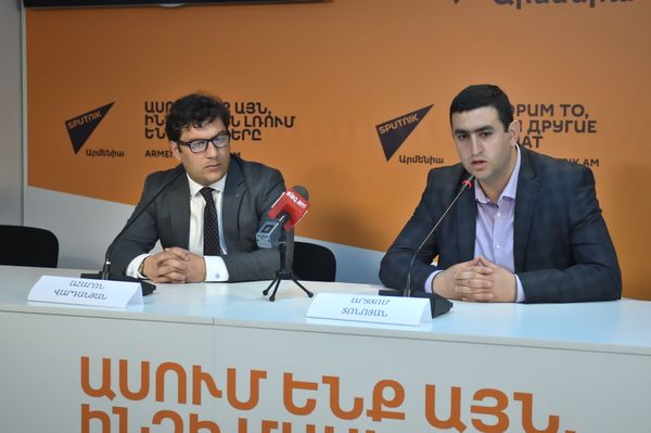 Агарон Варданян и Артем Тоноян - Sputnik Արմենիա
