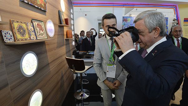 Выставка Астана Экспо-2017: Серж Саргсян посетил армянский павильон - Sputnik Արմենիա