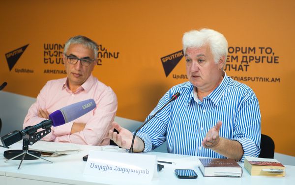 Хасан Двин и Саргис Ацпанян Хасан Двин и Саргис Ацпанян - Sputnik Армения