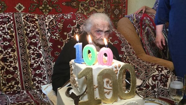 У бабушки Азгануш 100 лет - Sputnik Արմենիա