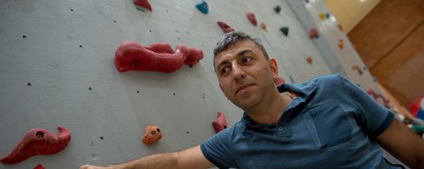 День открытых дверей на скалодроме в ЕГУ. Скалолазание День открытых дверей на скалодроме в ЕГУ. Скалолазание - Sputnik Армения