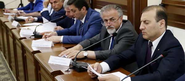 Новые назначения в мэрии Еревана - Sputnik Армения