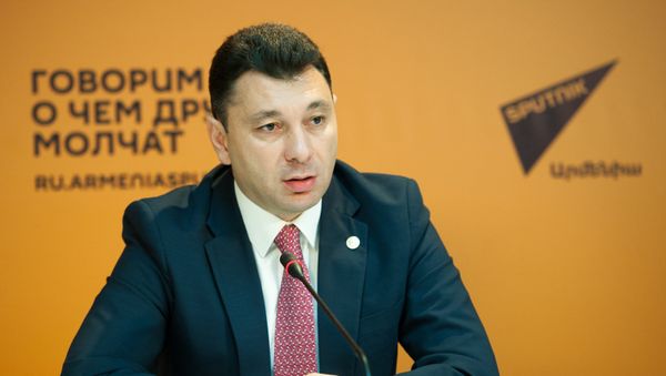 Эдуард Шармазанов - Sputnik Արմենիա