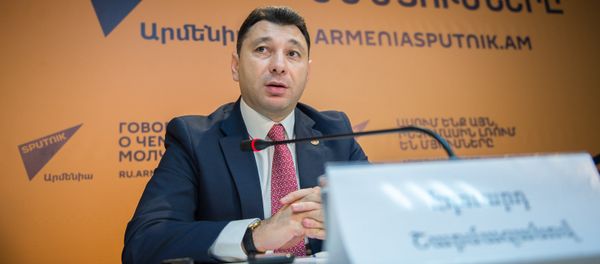 Эдуард Шармазанов - Sputnik Արմենիա