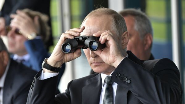 Президент РФ В. Путин посетил Международный авиасалон МАКС-2017 в подмосковном Жуковском - Sputnik Армения