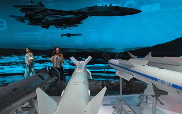 Открытие международного авиационно-космического салона МАКС-2017 Открытие международного авиационно-космического салона МАКС-2017 - Sputnik Армения